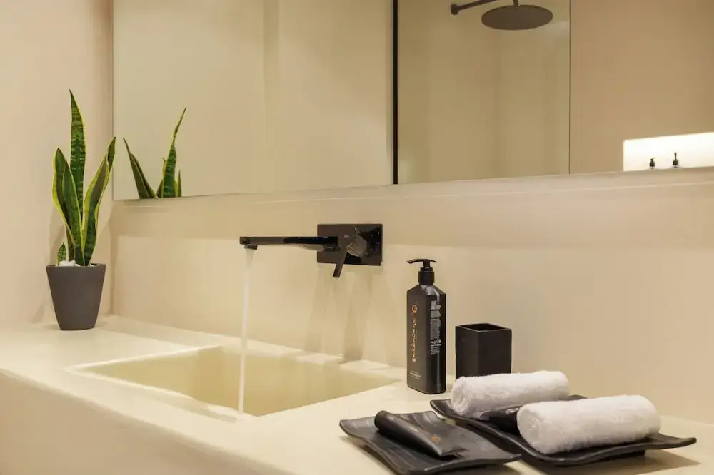 Photo - Halo Santorini - Living Experience