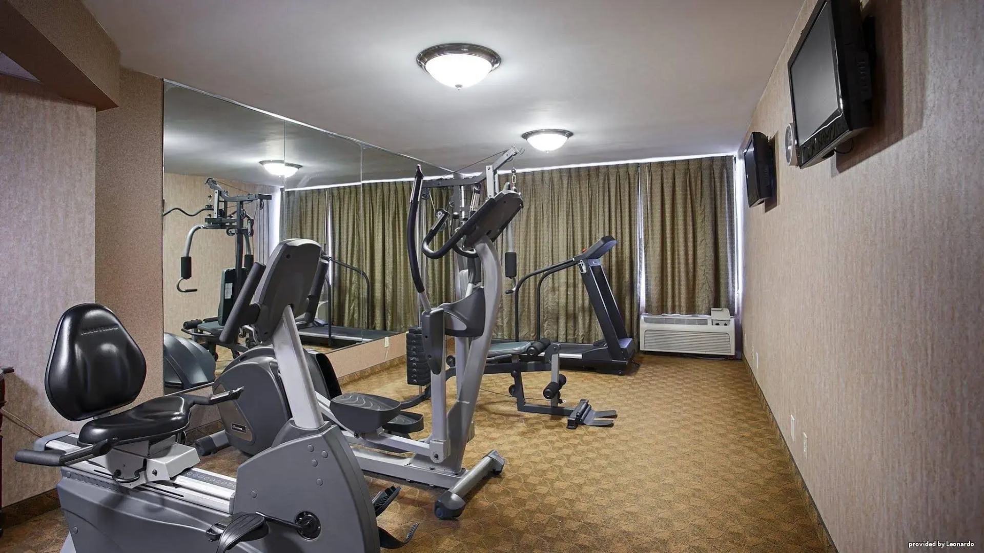 Foto - SureStay by Best Western Charlotte Matthews