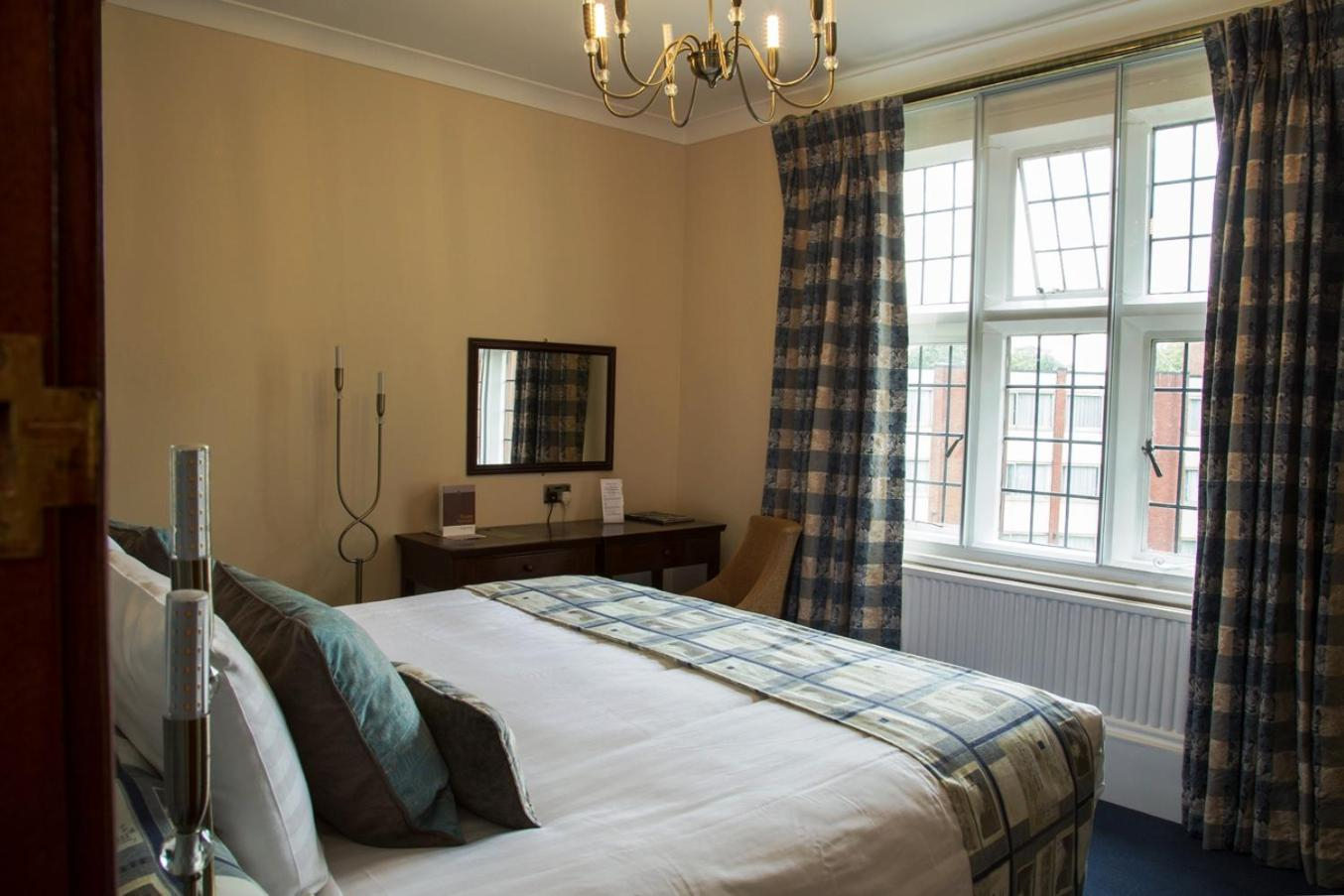 Photo - Best Western Plough and Harrow Hotel