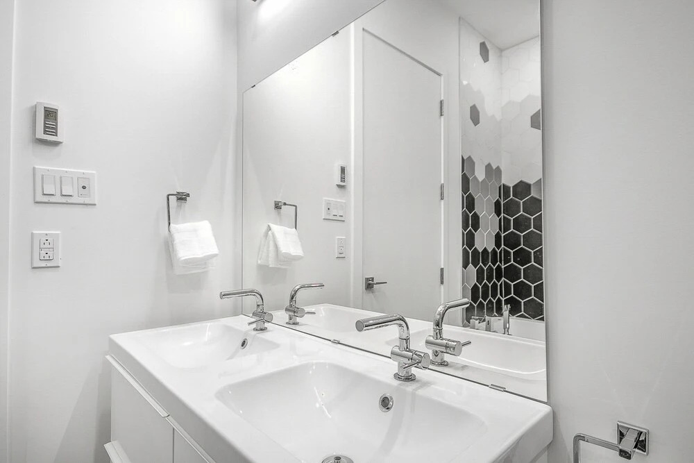 Foto - LiV MTL Plaza