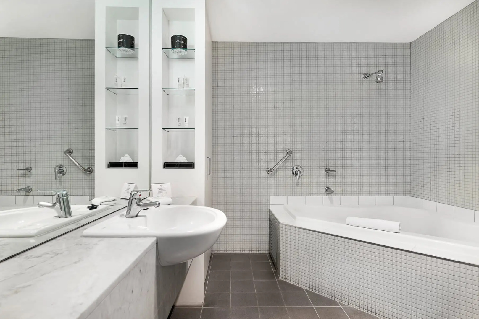 Photo - Melbourne CBD Central Apartment Hotel Official