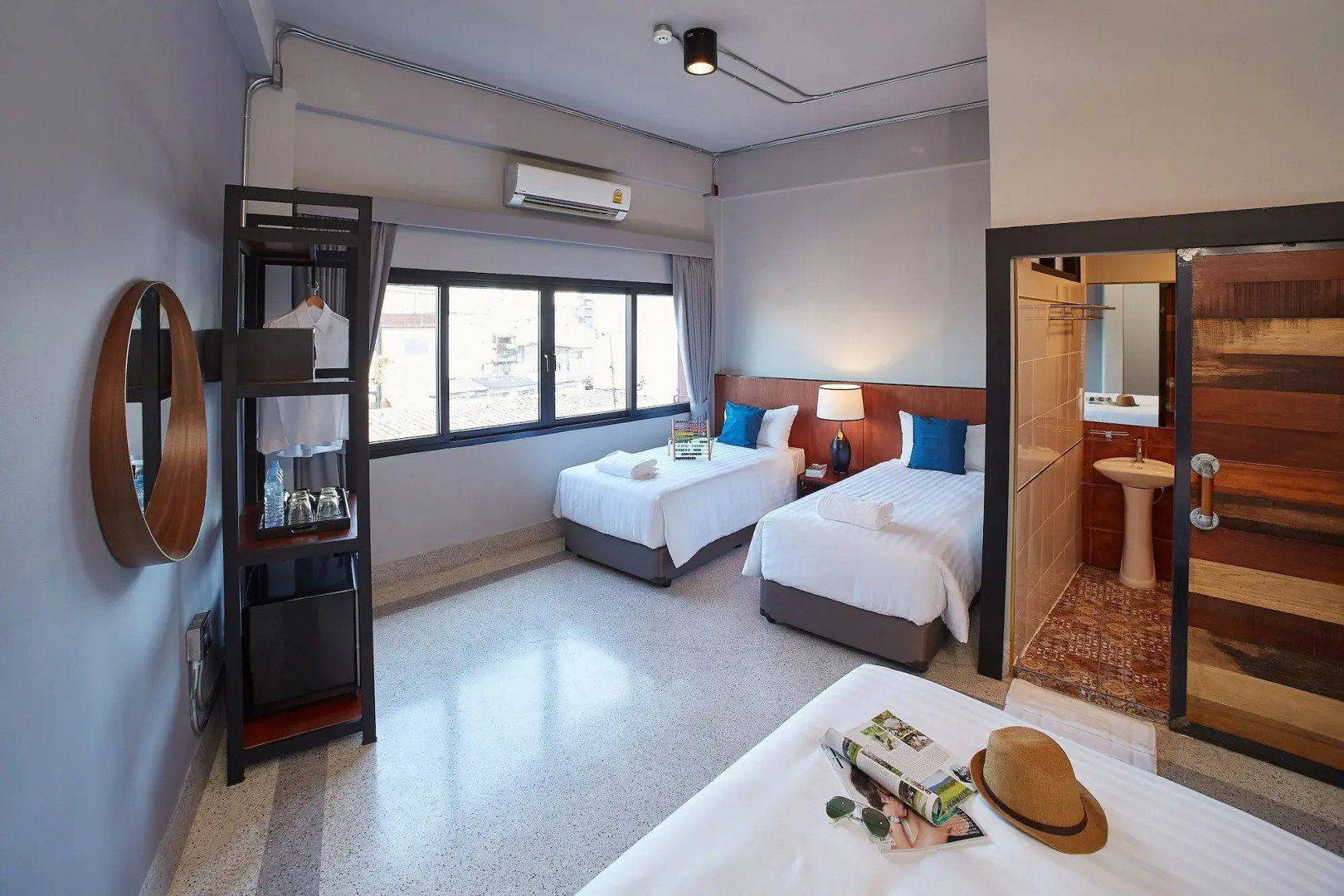 Foto - W22 by Burasari