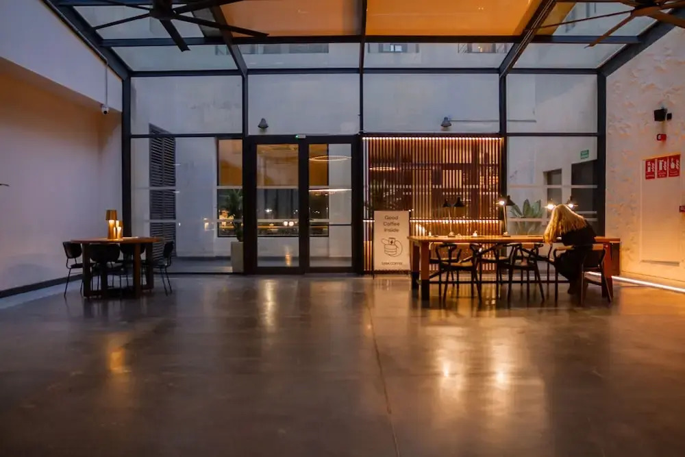 Photo - Letoh Letoh Sevilla