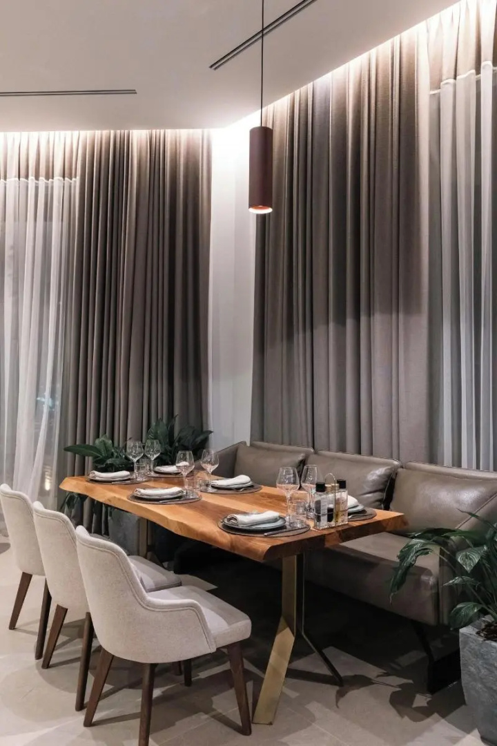 Photo - Mazarine Hotel