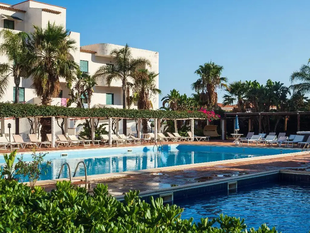 Photo - Saracen Sands Hotel & Congress Centre