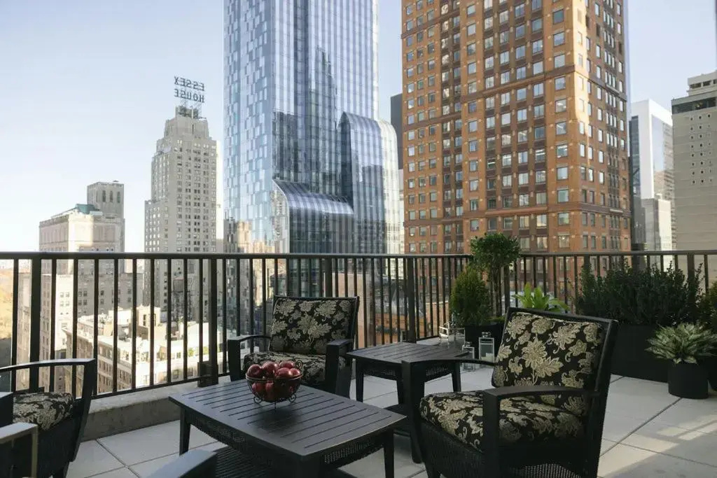 Photo - The Manhattan Club
