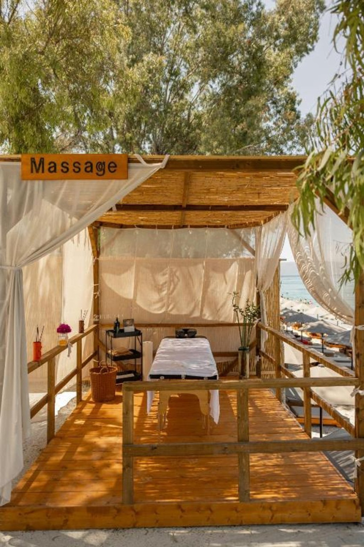 Photo - Mazarine Hotel