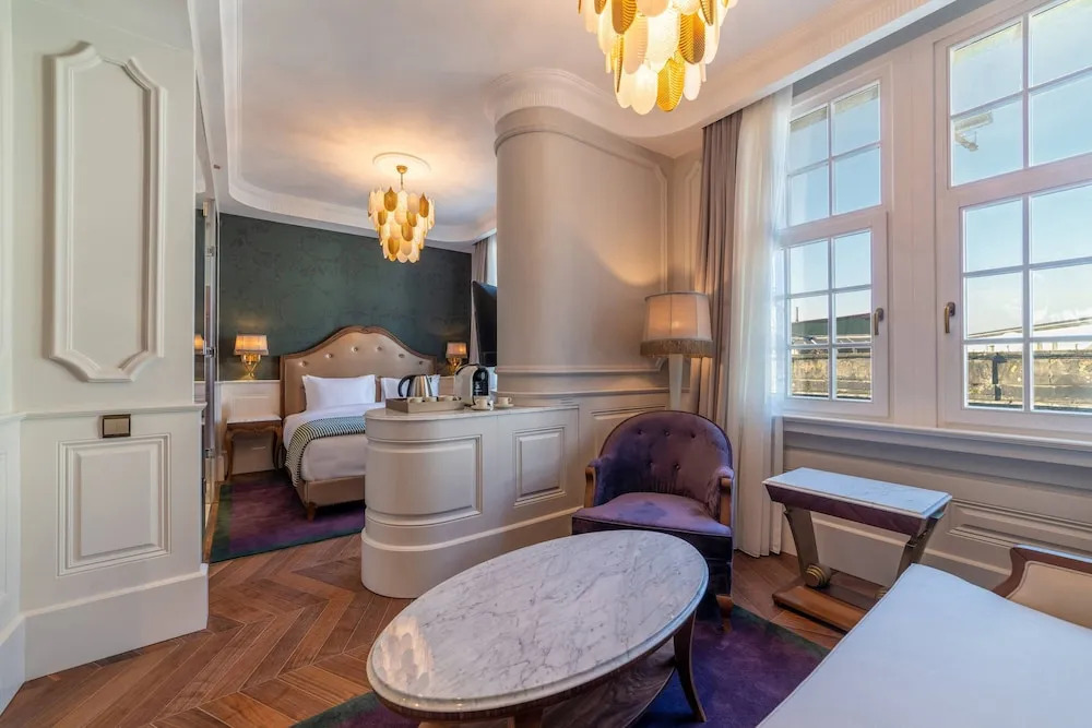 Photo - Orientbank Hotel Istanbul, Autograph Collection