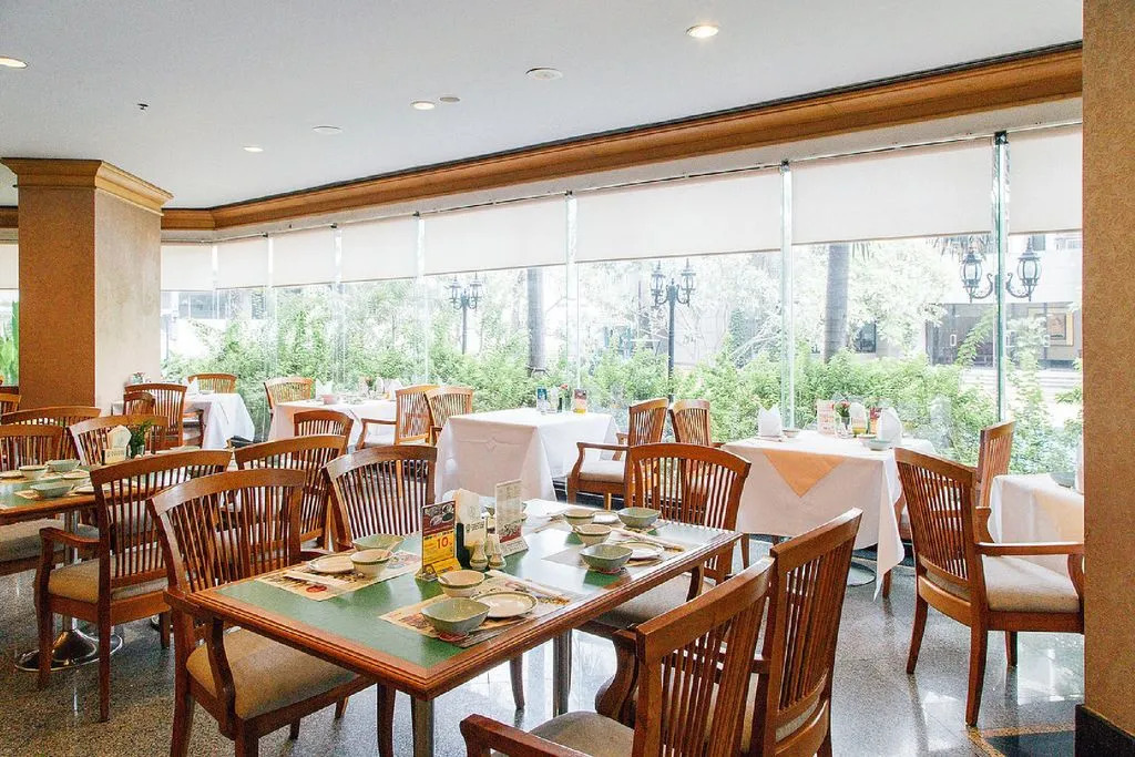 Photo - Grand Diamond Suites Hotel