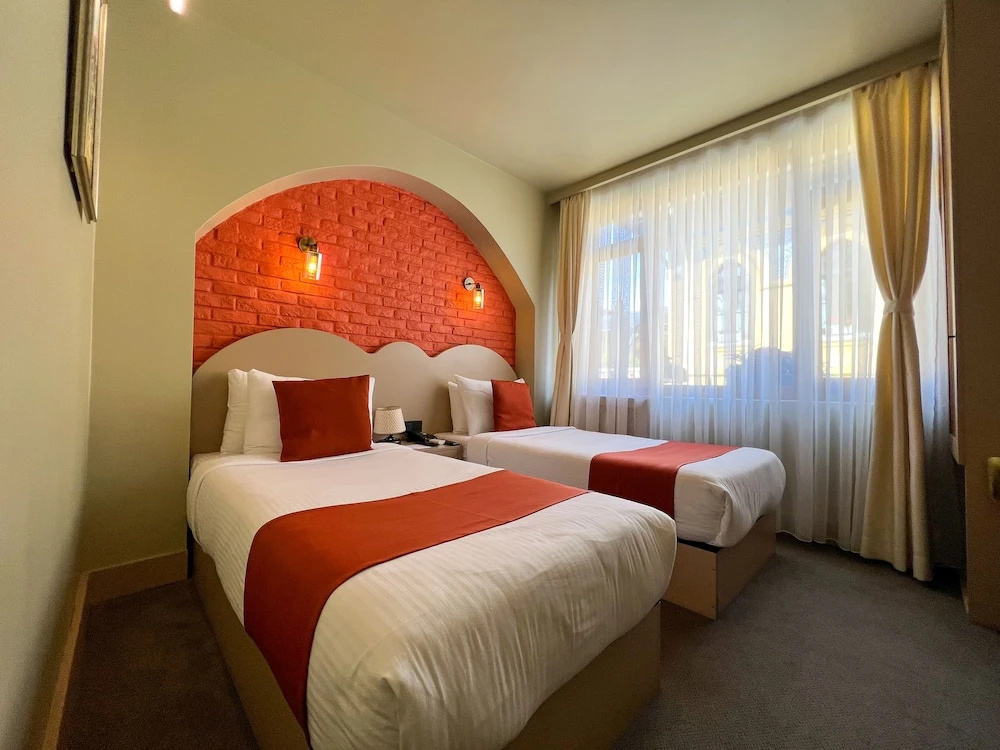 Foto - By Kinyas Hotel