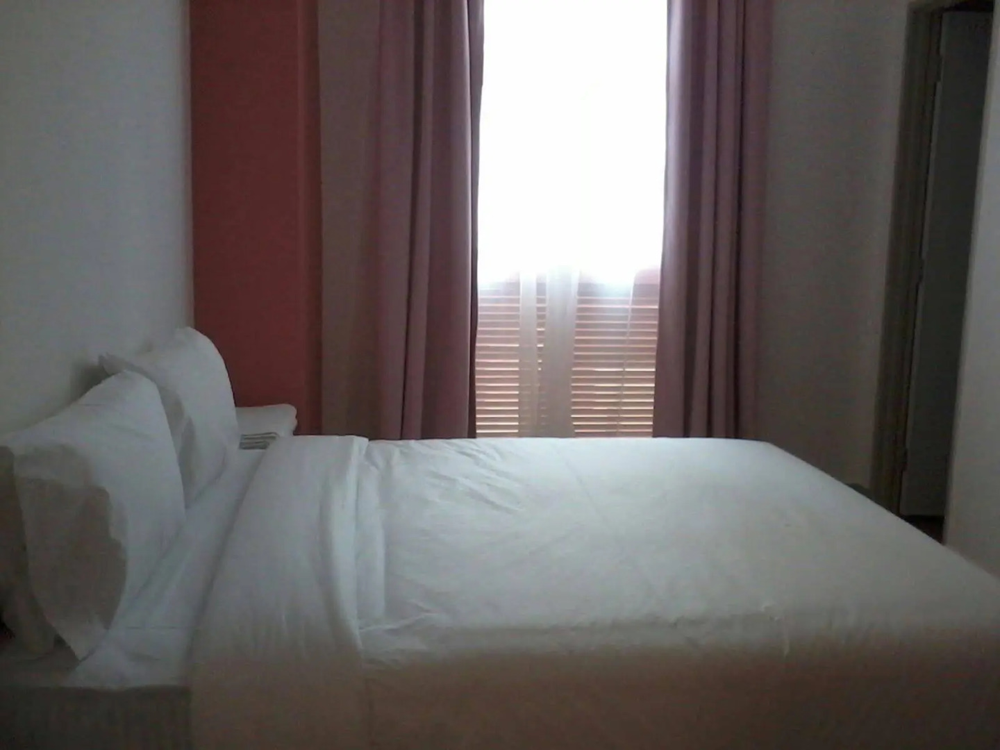 Photo - YY48 Hotel 2 Mins Walk From Masjid Jamek LRT Station