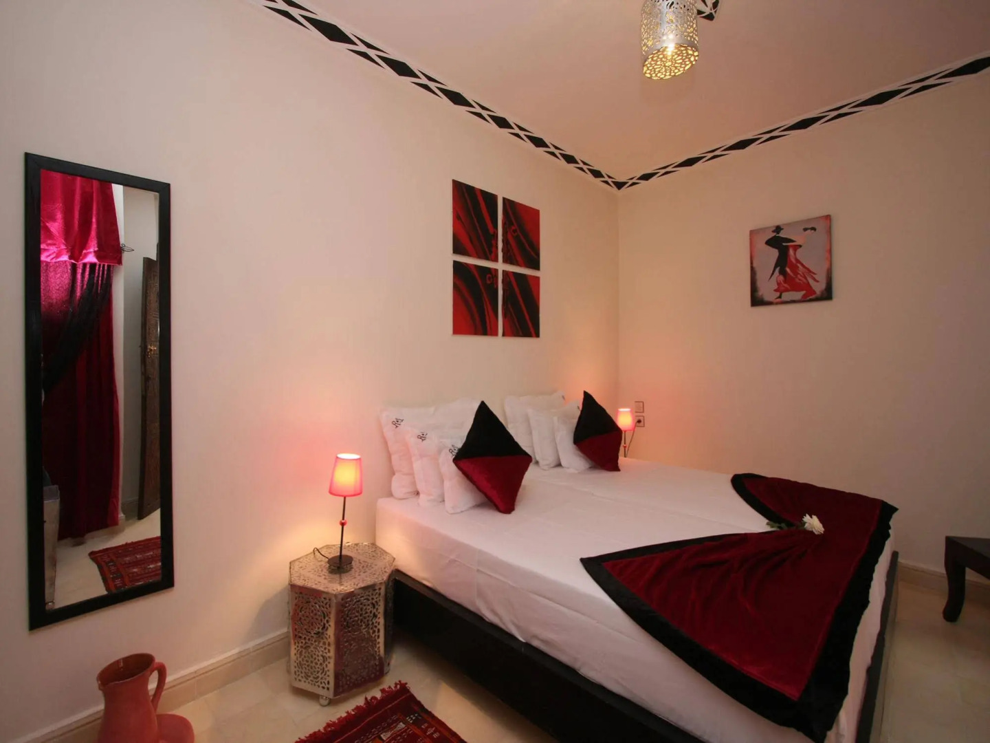 Foto - Riad De La Semaine