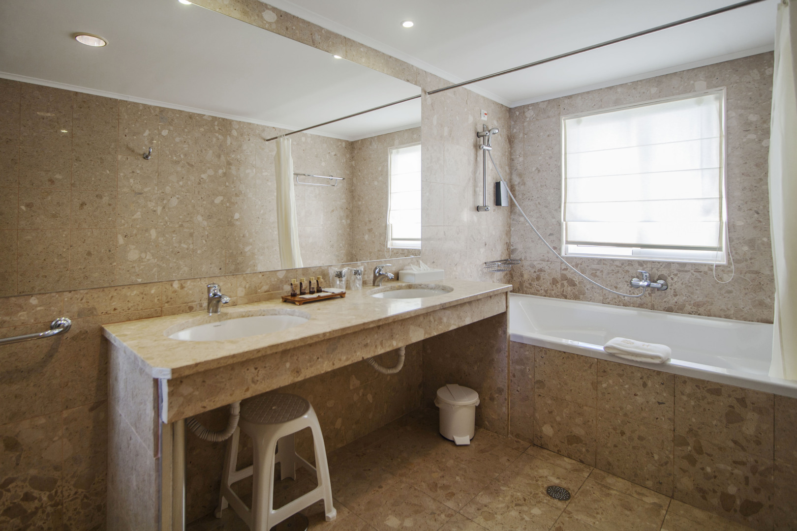 Photo - Hotel Gaivota Azores