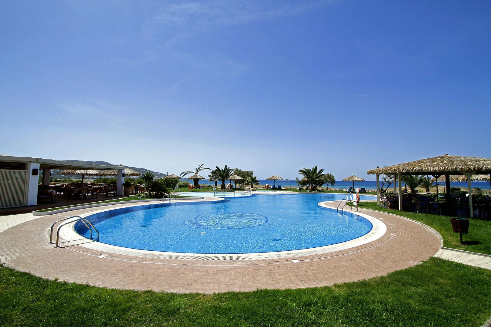 Photo - Plaza Beach Hotel