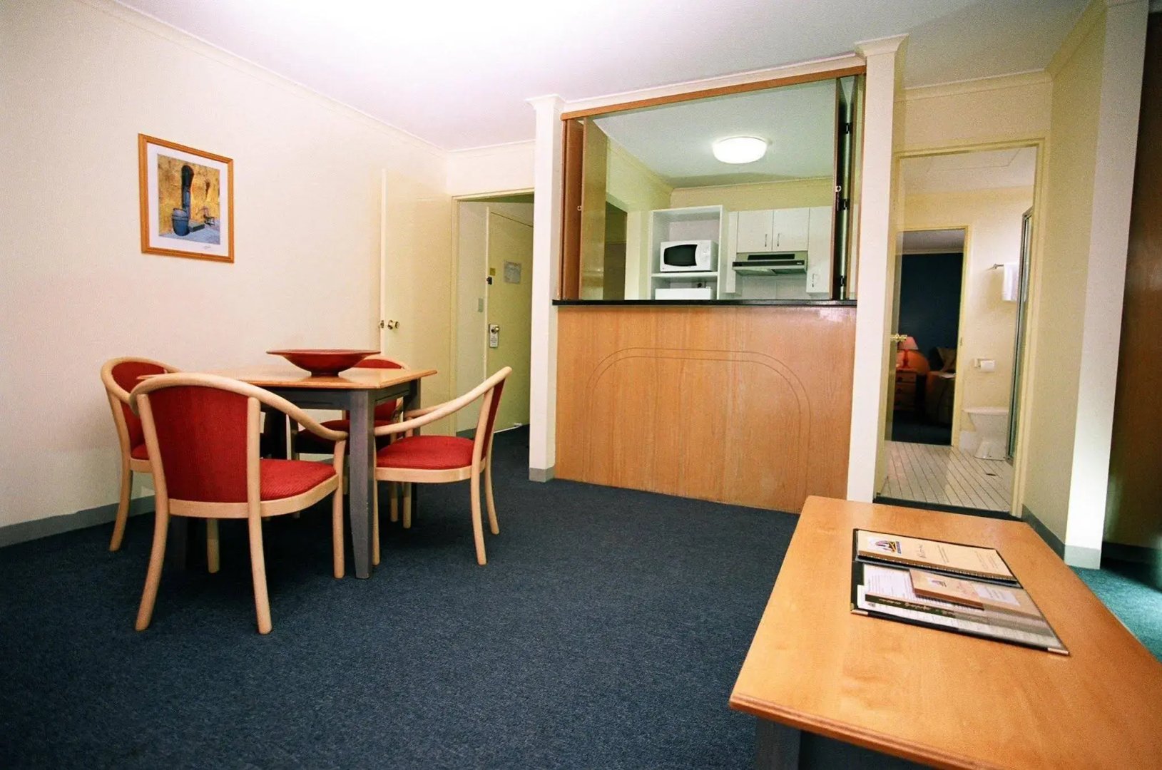 Photo - Mt Ommaney Hotel Apartments