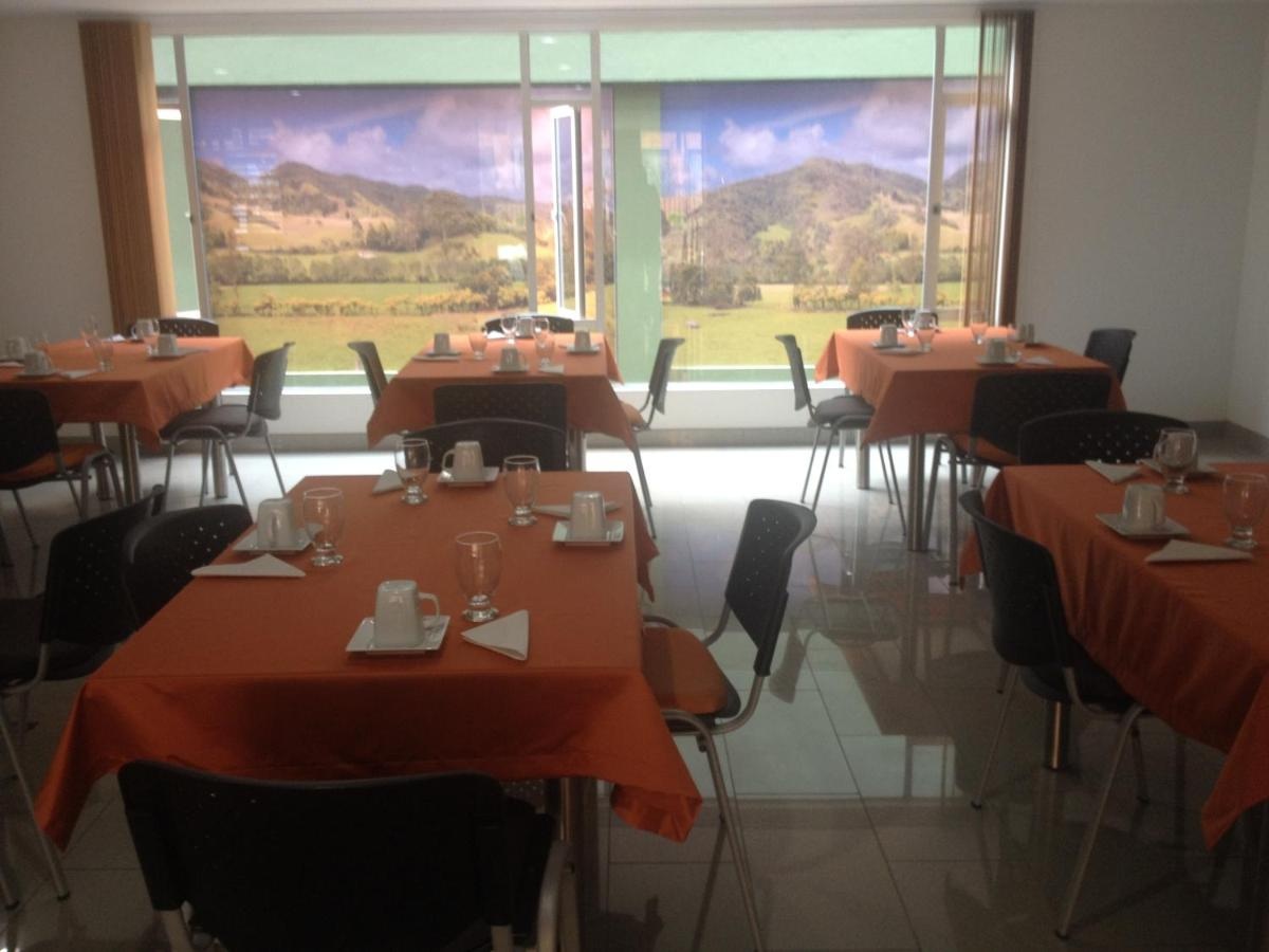 Photo - Hotel Castellana 100