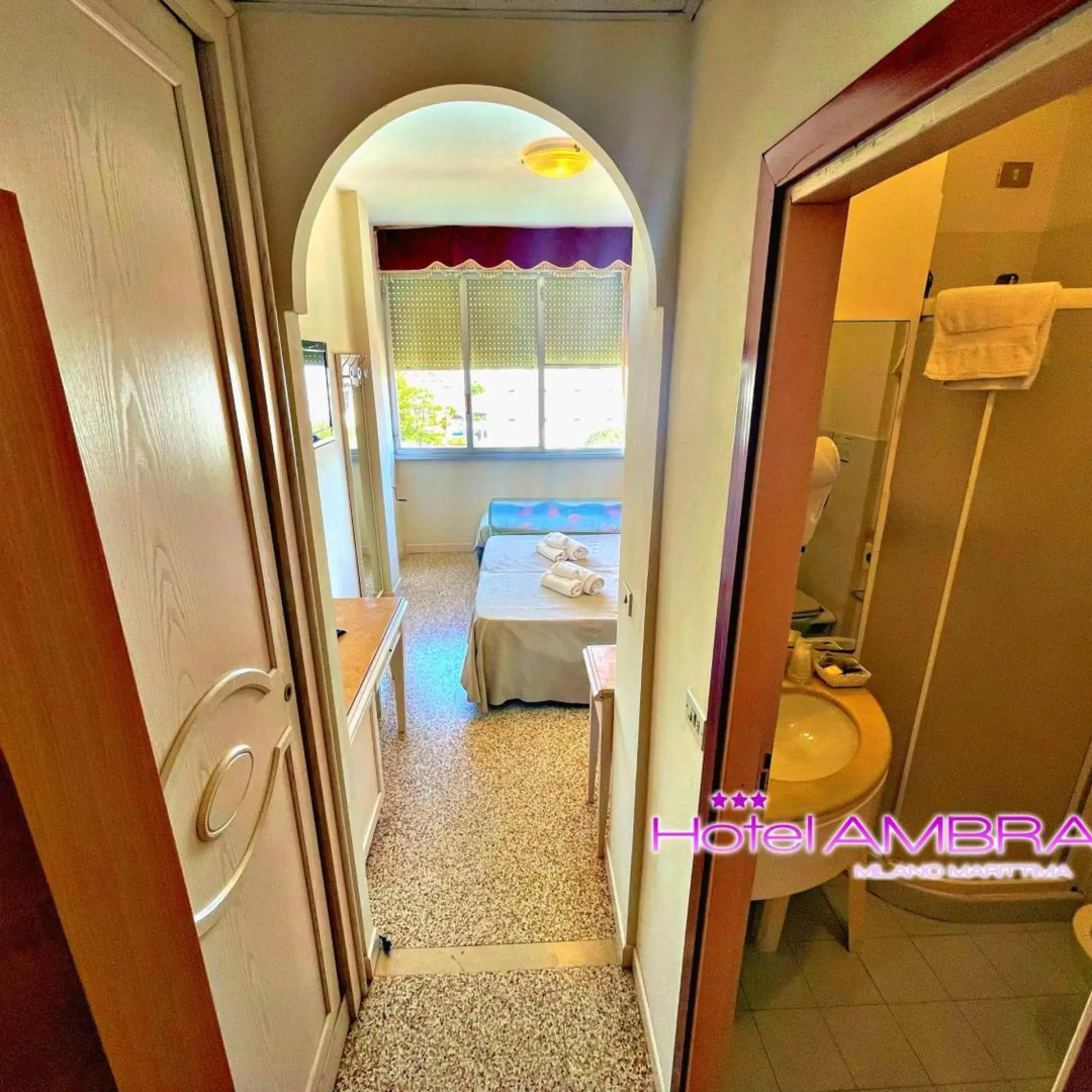 Photo - HOTEL AMBRA - Fronte Mare - Vicinissimi al Centro