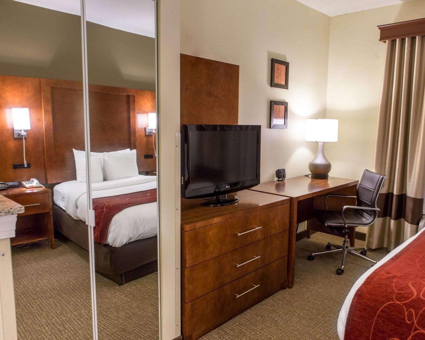 Photo - Comfort Suites Newark - Harrison
