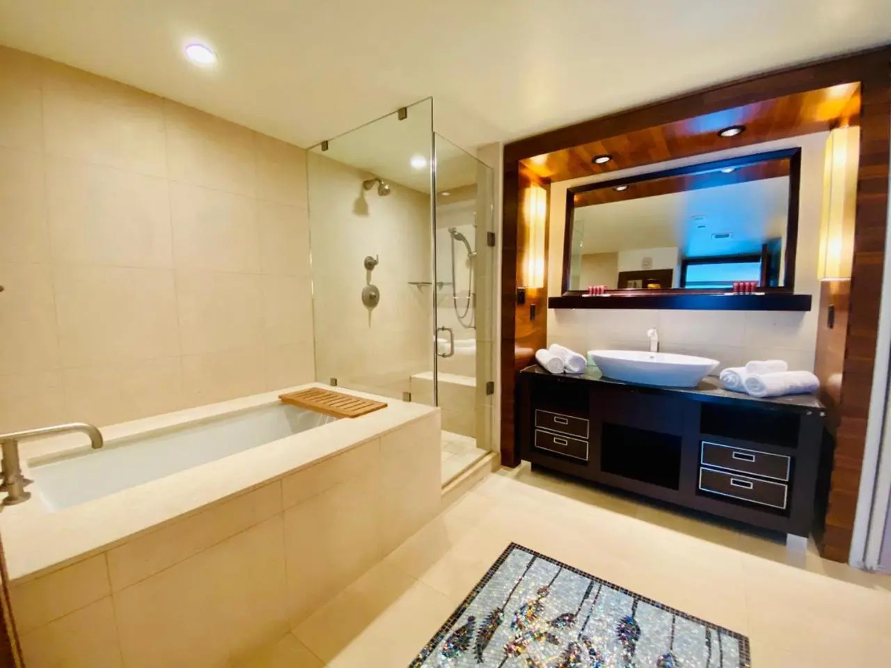 Photo - Carillon Miami Beach Private Suites