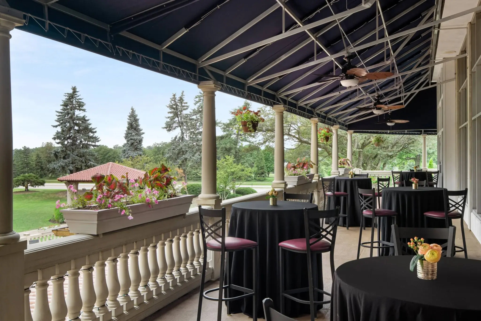 Photo - The Drake Oak Brook, Autograph Collection