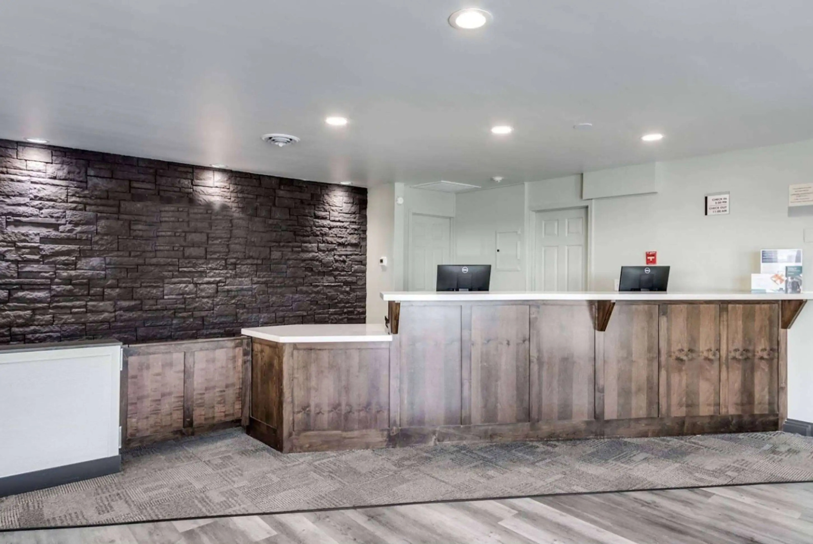 Foto - Days Inn & Suites by Wyndham Spokane