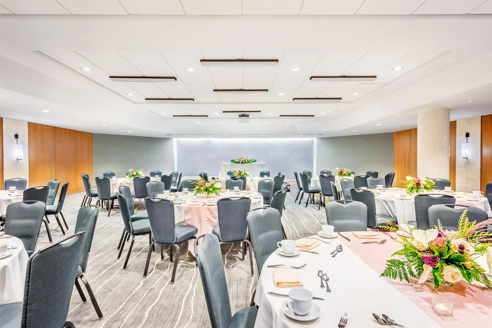 Photo - Hyatt Regency Waikiki Beach Resort & Spa