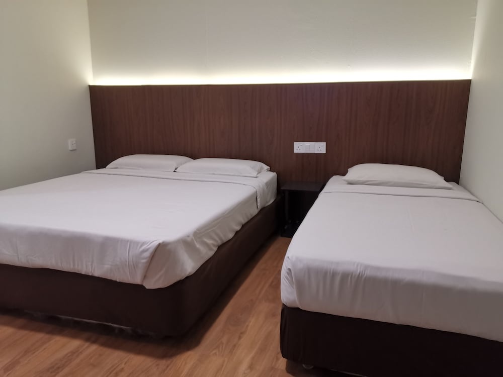 Hotel Holiday