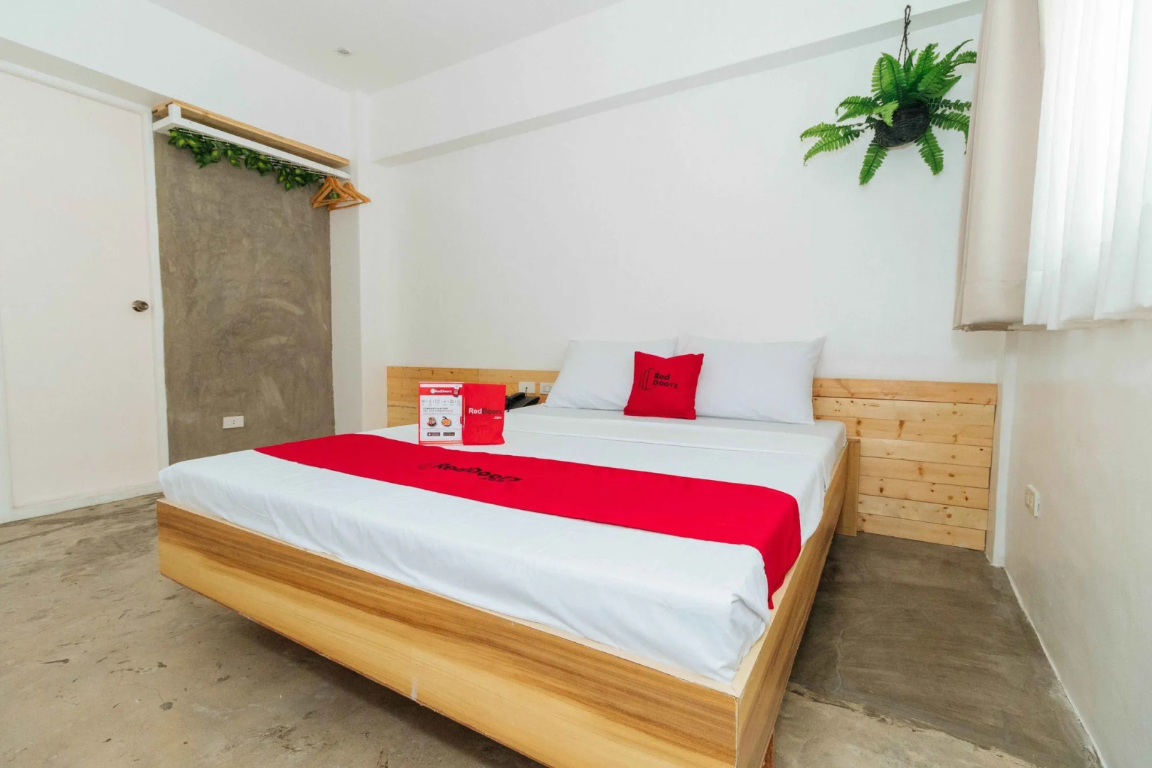 Foto - RedDoorz Plus at Boni Avenue Mandaluyong