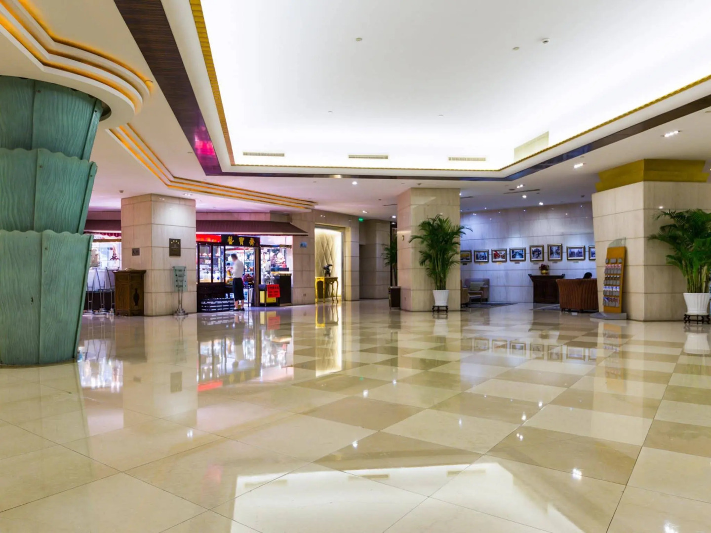 Photo - Merry Hotel Shanghai (Former Rendezvous Merry Hotel Shanghai)