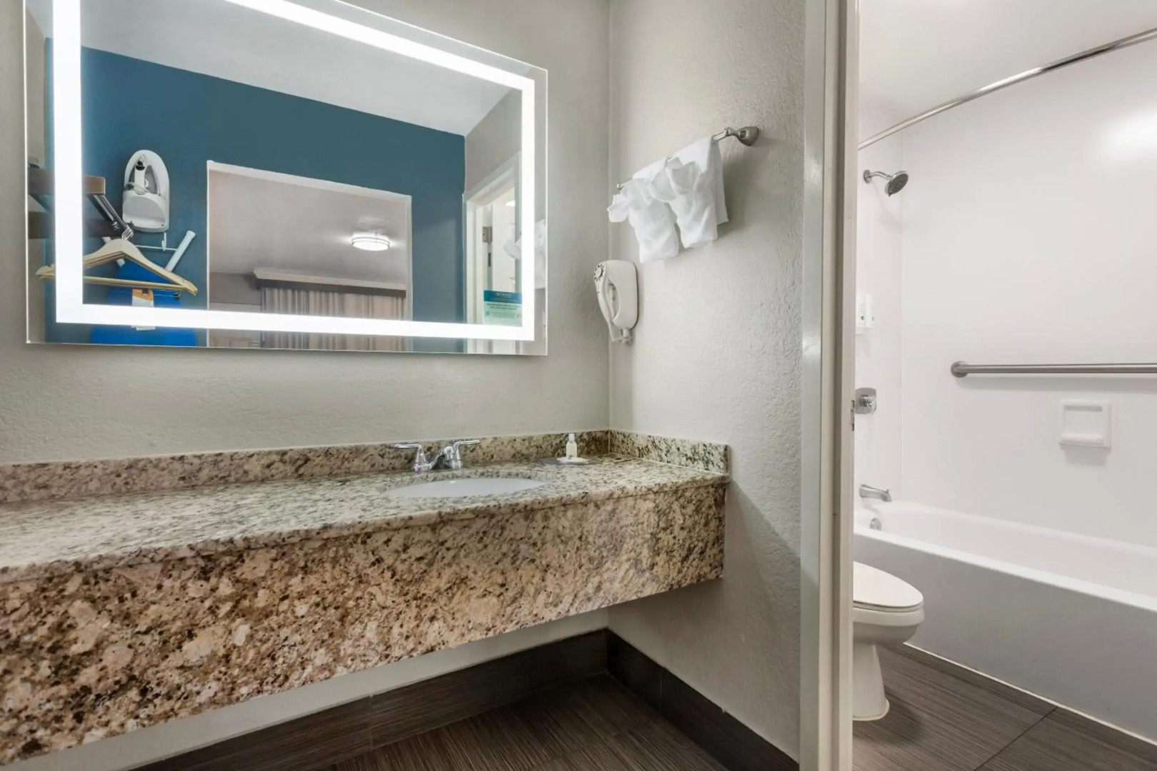 Foto - Quality Inn and Conference Center Tampa-Brandon