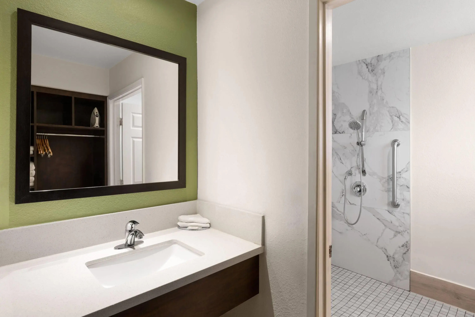 Foto - Travelodge Inn & Suites by Wyndham Anaheim on Disneyland Dr