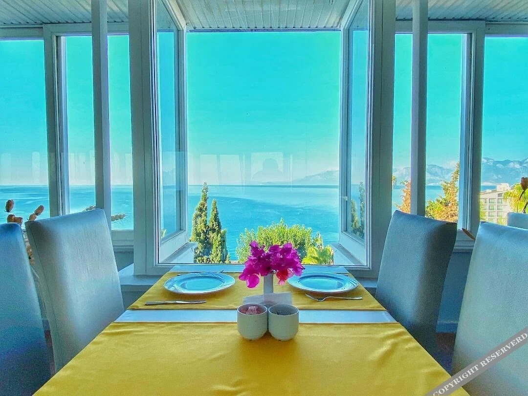 Photo - Royal City Hotel