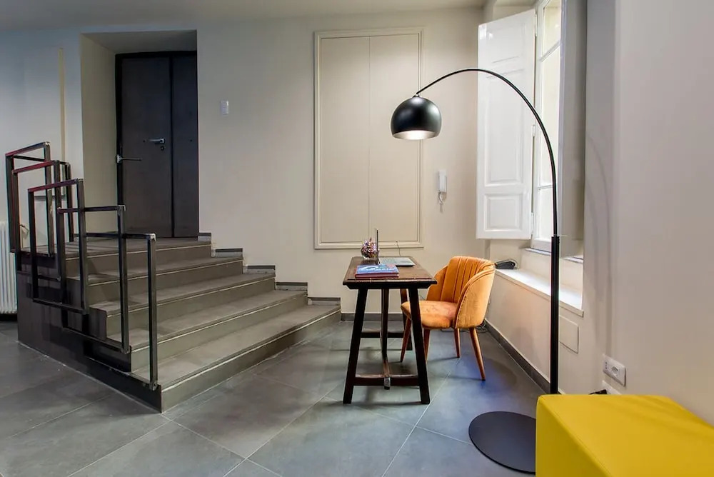 Photo - Circle in the Square