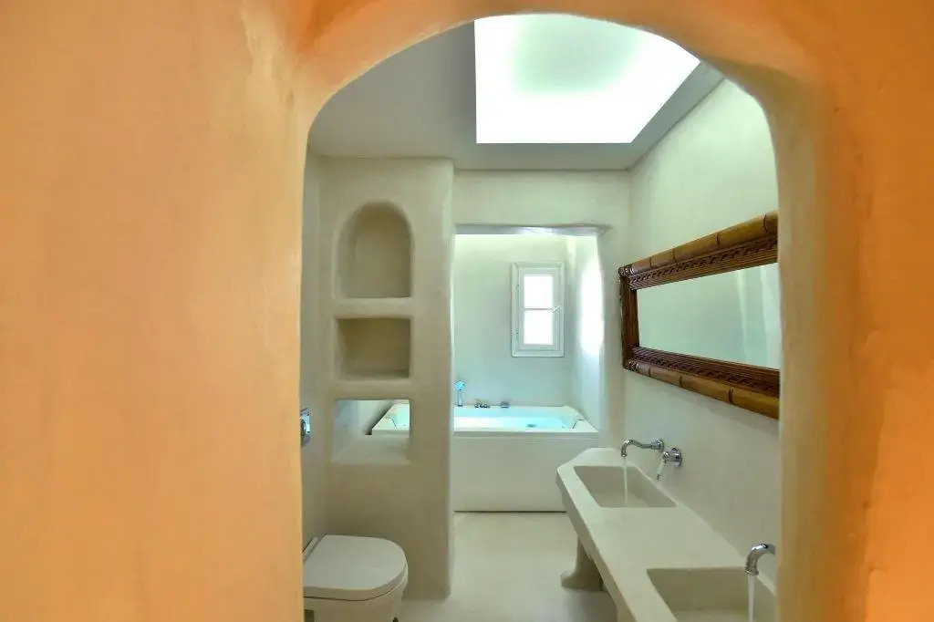 Photo - Zefi Hotel & Suites