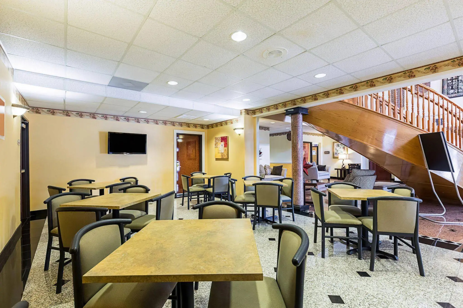 Photo - Comfort Suites Houston near Medical Center- NRG Stadium