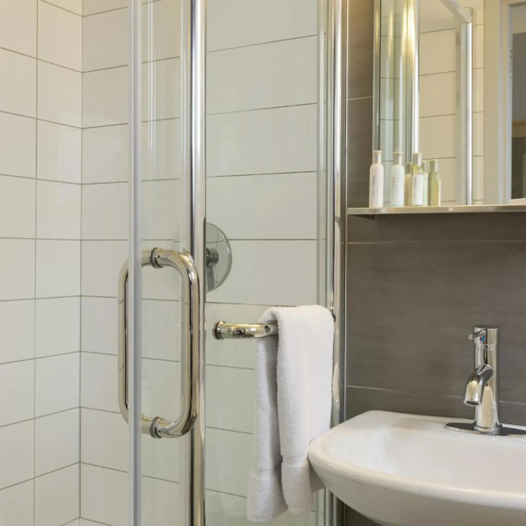 Photo - Travelodge by Wyndham Montreal Centre