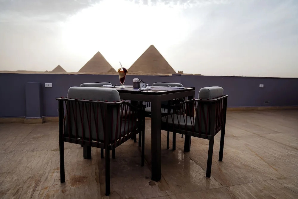 Photo - Pyramid Edge Hotel & Exclusive Pyramids View Rooftop