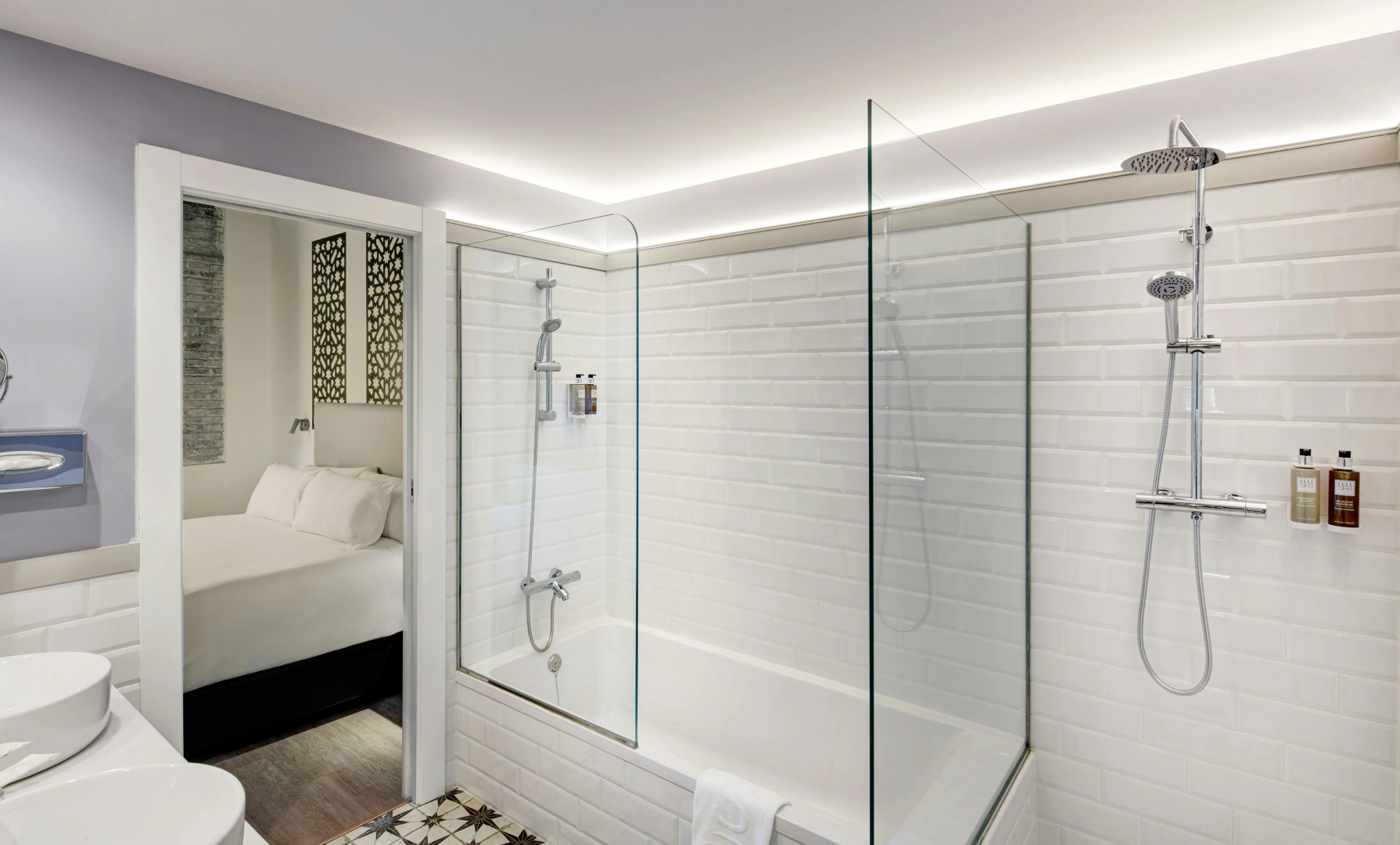 Photo - Sercotel Granada Suites