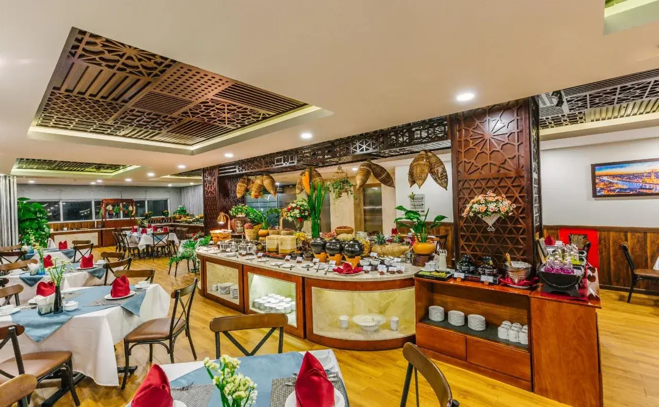 Photo - Happy Life Grand Hotel & Sky Bar