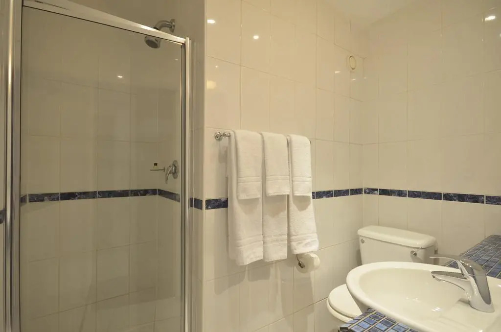 Photo - Princes Square Hotel