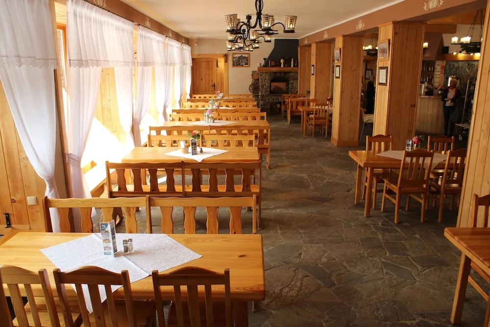 Photo - Zajazd Górski Kuźnice - POLSKIE TATRY S.A.