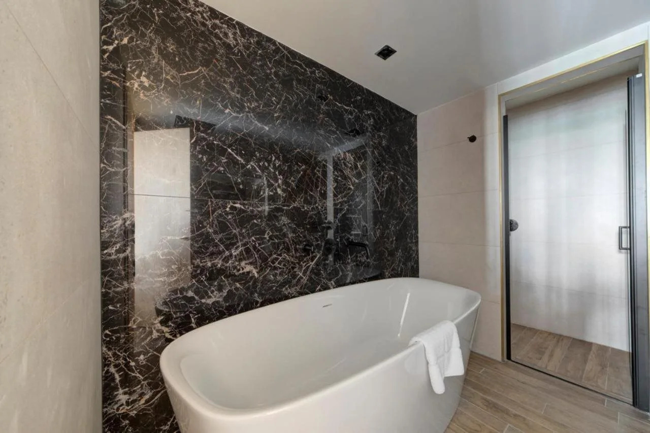 Foto - Land's End Boutique Hotel