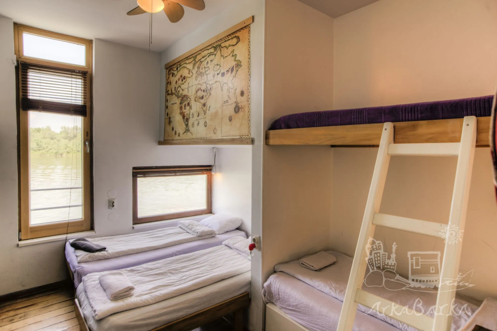 Photo - ArkaBarka Floating Hostel