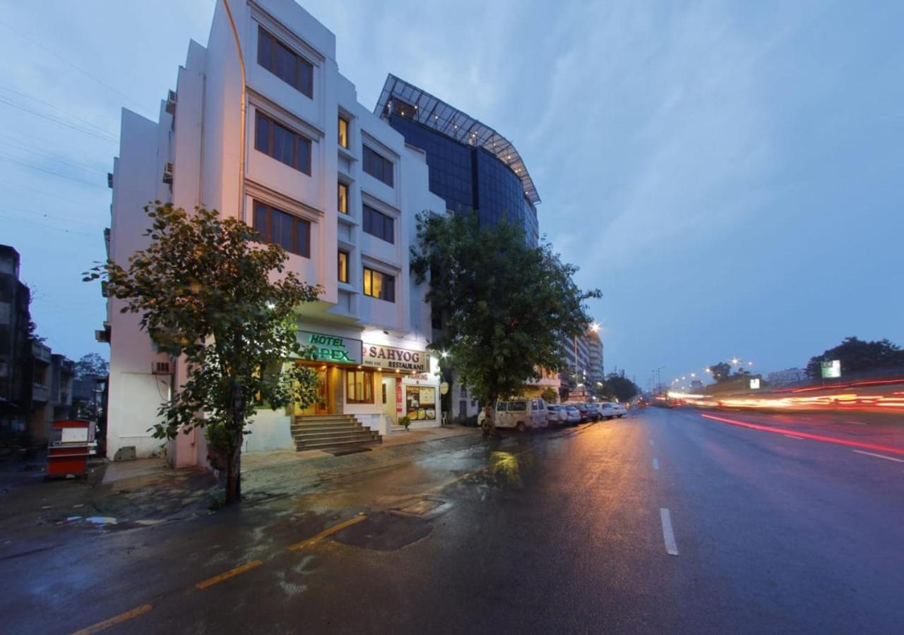 Foto - Hotel Apex Surat