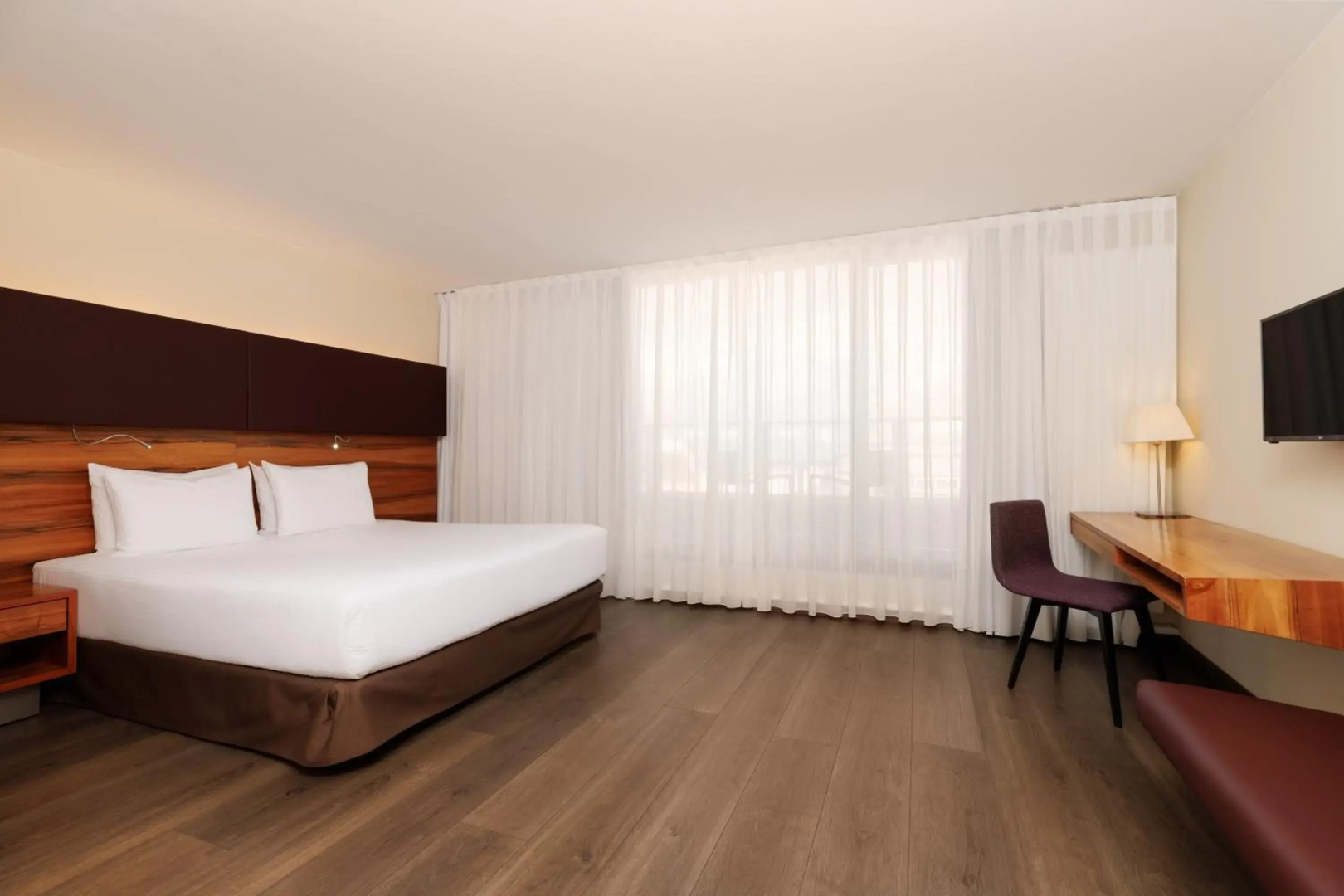 Photo - Eurostars Embassy