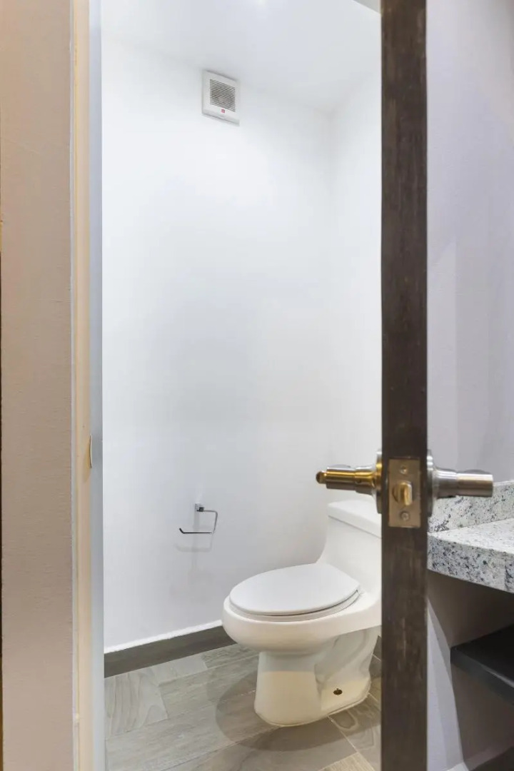 Photo - Illusion Xpress I Attraction Hotel Deluxe