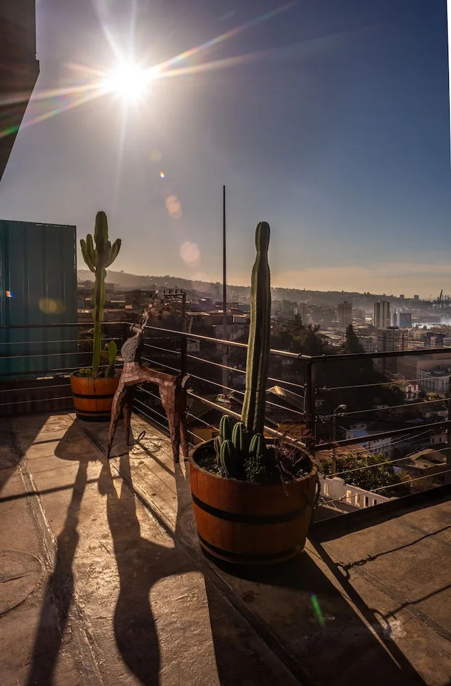 Photo - Hotel Winebox Valparaiso