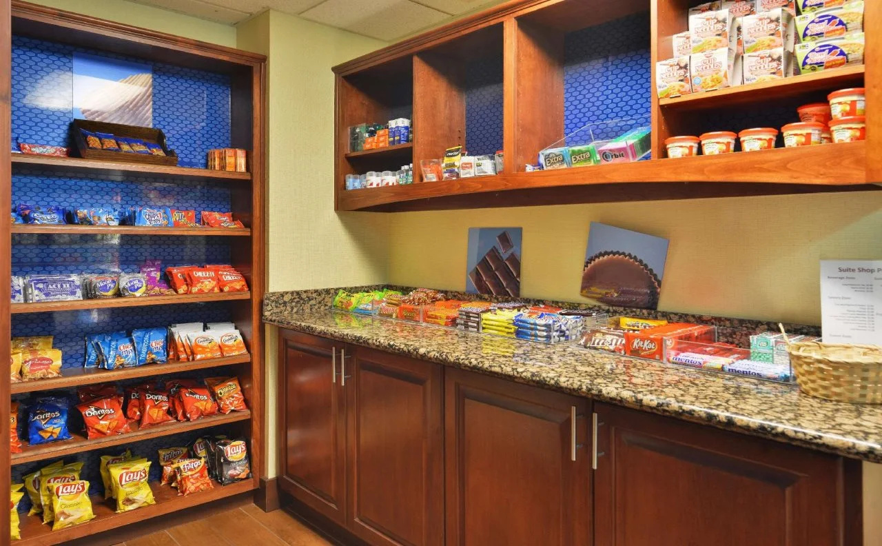 Photo - Hampton Inn & Suites Newport News (Oyster Point)