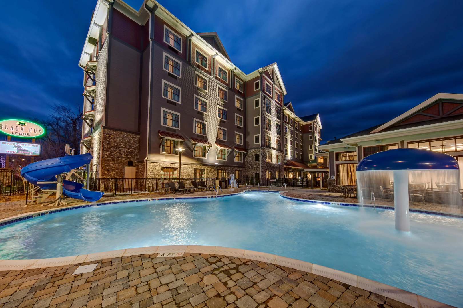 Photo - Black Fox Lodge Pigeon Forge, Tapestry Collection by Hilton
