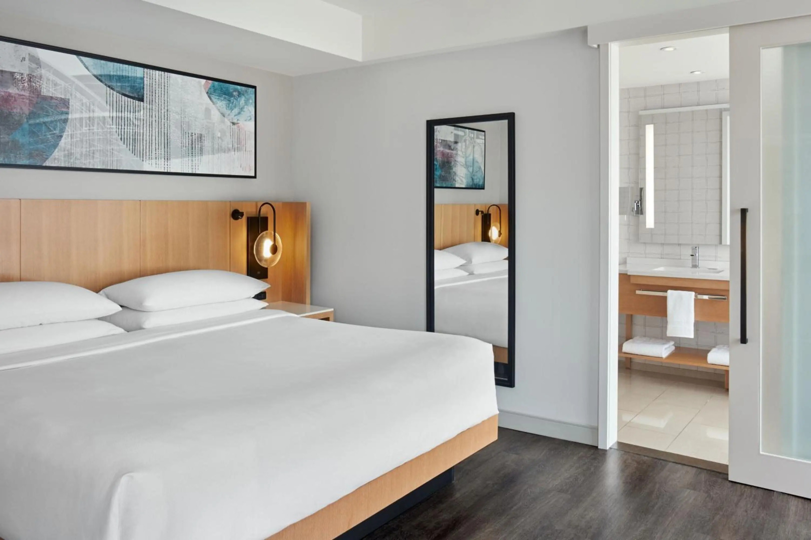 Photo - Delta Hotels by Marriott Toronto